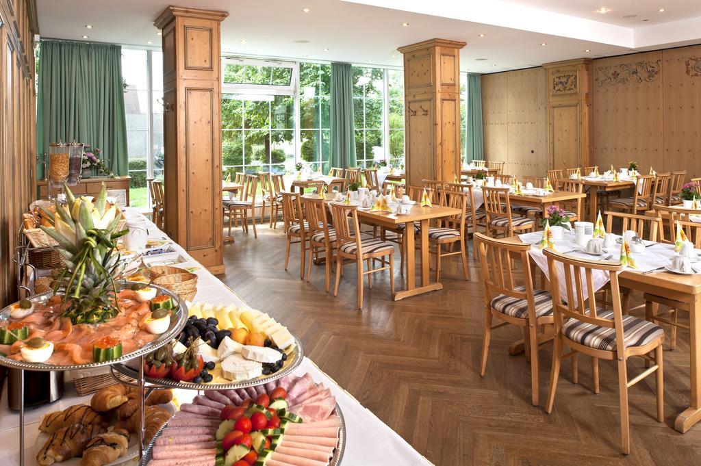 Feldmochinger Hof Hotel Munich Exterior photo